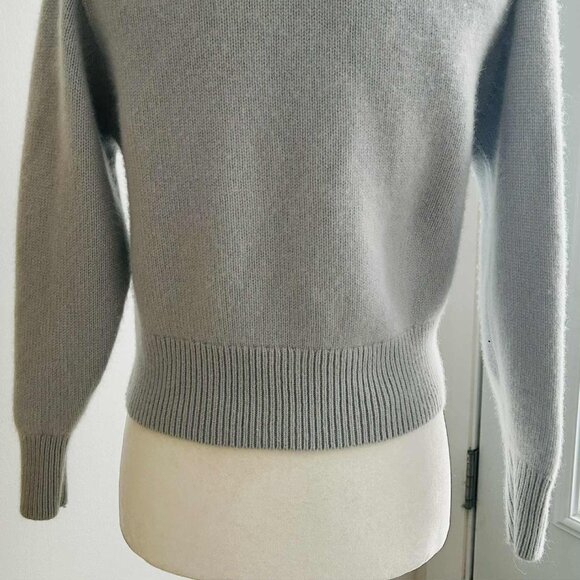 Wilfred Ice Blue Pure Cashmere Crewneck Sweater with Ribbed Hem – US XS - Picture 8 of 10
